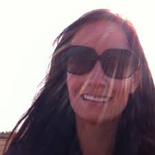 Alison Farrell (@farrell_alison)