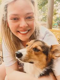 Does your corgi have a mischievous look?