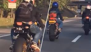 Promosi terkini beli motor (11) ridhuan 24, thu 11/jun/2020 2:46pm promosi terkini! Video Elak Dirakam Kamera Aes Rider Superbikes Tutup Tanggal Nombor Plat Viral Purba