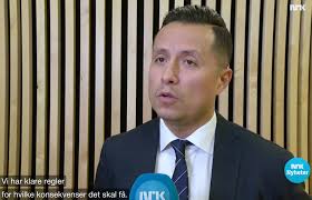 Norges statsminister Erna Solberg deler vårt advarsel på NRK mot å  identifisere mistenkte i #metoo før sakene er klarlagt, fortrinnsvis av  rettsvesenet. Hyggelig å hilse på landets toppsjef i studio. LINK MINUTT