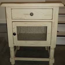 Broyhill Attic Heirloom Petite Chairside Table In Eggshell Color Chair Side Table Furniture Collection Broyhill