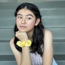 Melissa Hecker's Instagram, Twitter & Facebook