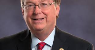 State watchdog group picks new leader