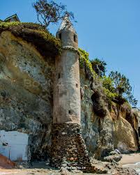 Architecture, shops & boutiques, grey towers nat. Pirate Tower Am Victoria Beach Orange County California Born4travel Blog