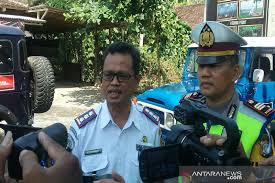 Posting komentar postingan lama diberdayakan oleh blogger gambar tema oleh gintare marcel. Dishub Kulon Progo Tempatkan Personel Di Sejumlah Objek Wisata Antara News