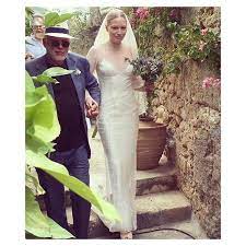 Pink Floyd Hq Sara Gilmour And David Gilmour At Sara S Wedding Pink Floyd Sheath Wedding Dress Wedding Dresses
