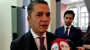 "La Función judicial del Ecuador ha sido abandonada por el poder ejecutivo"  A decir William Terán del Presidente del Consejo de la Judicatura., Las  expresiones de Terán fueron dadas en Cuenca al ser ...