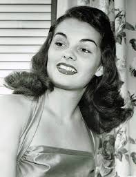 Yolanda Fox's Instagram, Twitter & Facebook