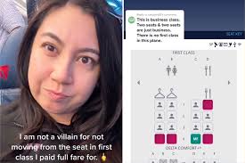 Woman refused to swap plane seats for family, dividing TikTok