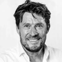 100+ "Bosshardt" profiles