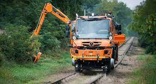 Elena luchian, april 1, 2015. Mercedes Benz Has Created A Unimog That S Ideal For Rail Jobs Carscoops