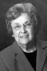 Nora Dunham's Instagram, Twitter & Facebook