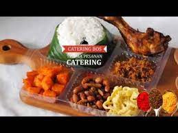Nasi box harga rp 22.500 kali ini mama kyna mendapat pesanan nasi box sengan harga @ rp 22.500, dengan jumlah 60. Harga Menu Pesan Nasi Kotak Box Murah Surabaya Sidoarjo Jual Paket Catering Sederhana Enak Mulai 15000 Delivery Sby Barat Catering Label Makanan Makanan