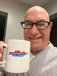 Good morning, it's Thoisday! AIR FORCE