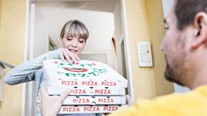 Ab wann kann man eigentlich welchen führerschein machen und welche voraussetzungen müssen gegeben sein? Pizza Lieferservice Muss Ich Essen Annehmen Wenn Es Zu Spat Kommt Verbrauchertipps Bild De