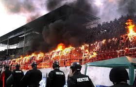 The final took place at parken stadium in copenhagen and was won by galatasaray, who defeated arsenal in the final. Der Heilige Krieg Von Krakauer Hooligans Ist Ein Echter Krieg