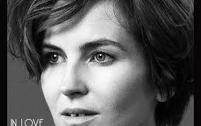 Erika Davies's Instagram, Twitter & Facebook