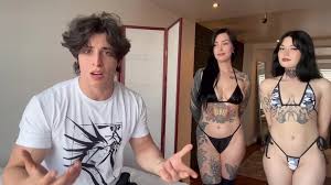 سكس يوسف ثلاثي