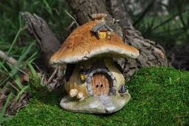 Cette Maison De Fee Qui Est En Fait En Forme De Champignon Invitera Les Fees Gnomes Et Lutins A Votre Jardin De Fee Ou Terrarium Fait De Basteln Fee Garten