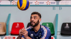Earvin ngapeth, the star of the blues, attacked on instagram the coach of poland, the belgian vital heynen, accusing him of racism. Volley Earvin Ngapeth Repart En Conquete