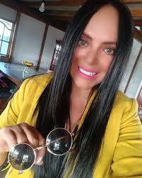 Lista para el Taller de Comunicación #radio & #tv Internacional 360 el  mundo cambio y cambiaron las cosas 🌎🎧🇪🇨 #mundohits programa de #radio  con un formato internacional como se merecen los oyentes