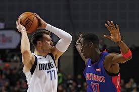 Dallas sobrevivió ante los pistons por la noche récord de hardaway jr. Rebecca Blackwell