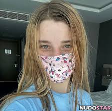 Sarah Bird Nude Leaks Photo 21 - NudoStar