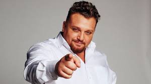 Ob es sich definitv um einen jungen handelt, ist übrigens. Big Brother 2020 Menowin Frohlich Das Interview Vor Dem Einzug