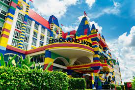 Legoland hotel dubai si trova a dubai e vanta una posizione strategica nel distretto della movida. Legoland Hotel Project Dubai Parks Resorts Metenders
