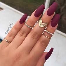 If you're more into simple acrylic nails, this style is simple but effortless, and white makes your nails look heavenly! 11 Simple Simple Nail Designs 2017 2017041407 Nail Art Designs 2020