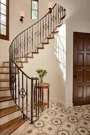 Exciting Farmhouse Staircase Check Out Our Short Post For Lots More Schemes Farmhousestaircase Staircase Design Staircase Stairs Design