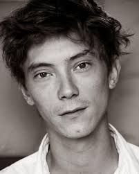 Résultat de recherche d'images pour "swann arlaud"