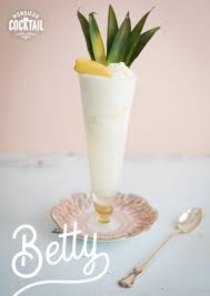 Flotteur Betty Monsieur Cocktail Rhum Arrange Ananas Boule De Creme Glacee Sirop De Citron