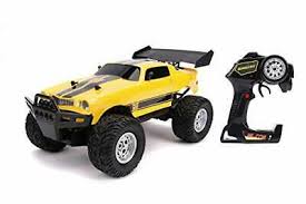 In revenge of the fallen, he is given a different set of alloys. Transformers Bumblebee 1977 Chevy Camaro Chevrolet 1 24 Jada Toys 99383 Eur 29 90 Picclick De