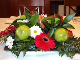 Qui troviamo 100 idee su come arredarlo. Centrotavola Con Fiori