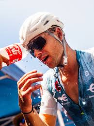 Bienvenidos a la 32a edición de la Marcha Cicloturista Ibercaja  #Quebrantahuesos by TotalEnergies! Un año más, miles de ciclistas se dan  cita en la marcha cicloturista con salida y llegada en Sabiñánigo. ¡