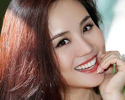 Vy oanh tên thật là nguyễn mỹ oanh, sinh 28 tháng 9 năm 1985 tại thành phố phan thiết, tỉnh bình thuận. Tiá»ƒu Sá»­ Vy Oanh Vy Oanh Profile