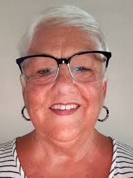 Barbara Branch's Instagram, Twitter & Facebook