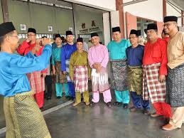 Model baju teluk belanga model baju terbaru 2019. Makna Sosio Historis Baju Kurung Teluk Belanga Pada Busana Pengantin Pria Kesultanan Johor Darul Ta Zim Sastra Arab