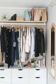 Porte Vetement Penderie Et Armoire Grillagee Les Rangements Petit Espace Idee Deco Dressing Idee Dressing Rangement Petit Espace