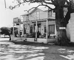 I've always thought it would be fun to visit this site from the movie filmed in juliette, georgia. Fried Green Tomatoes At The Whistle Stop Cafe By Fannie Flagg Book Snob