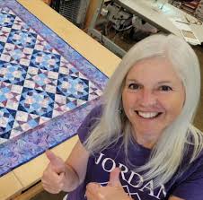 I read that Donna has passed away. Is there truth to this? This is  disturbing🌅😮‍💨🫢😓😓🙄🙄🙄🙄🙄🙄🙄