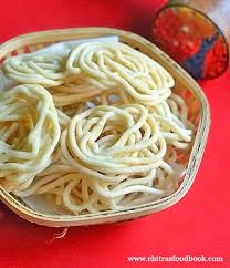 Chettinad Thenkuzhal Murukku Recipe White Thenkuzhal Murukku Recipe Recipes Cooking Recipes Food