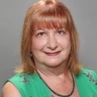 Ellen Lockett's Instagram, Twitter & Facebook