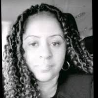 Carla Giles's Instagram, Twitter & Facebook