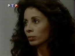 July 17, 1991: #Suzanne (Marcy Walker) goes back to #Cruz (A Martinez),  where she left her sketchpad and sees a teddy bear that looks familiar.