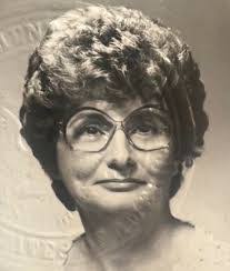 Geraldine Stone's Instagram, Twitter & Facebook