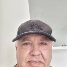 Hola quiero conocerte. Deja mi corazón ❤️ y te escribiré una carta