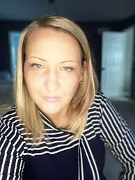 Cream & denim goes together real bad 😩