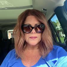 Female tattoo artist recommendations in St. Petersburg area